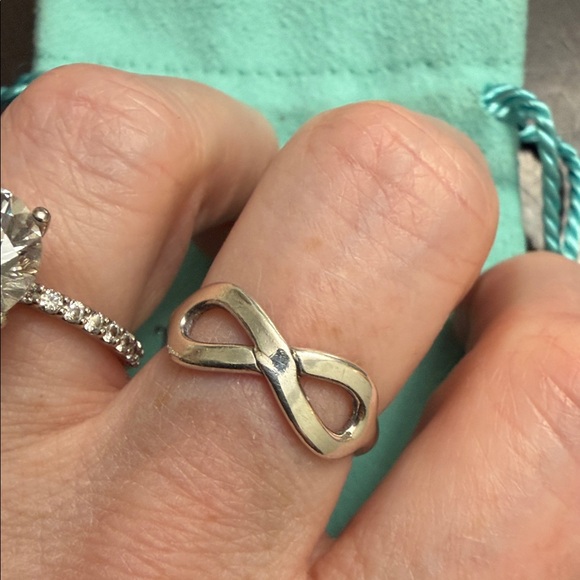 Tiffany & Co. Silver Infinity Ring - Picture 4 of 6